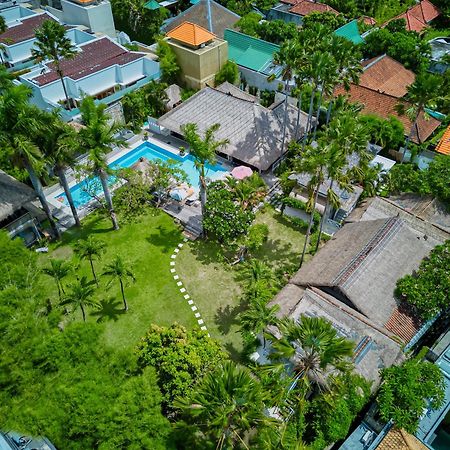 Villa Kalis, 10 Bedroom Family And Group Villa Seminyak Extérieur photo